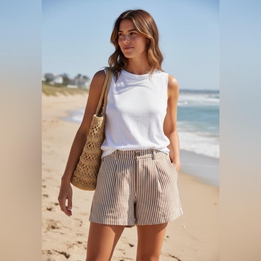 Liz Claiborne Brown White Striped Linen Blend Shorts Size 12 Summer Casual
